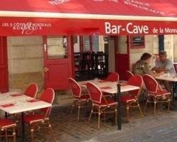 Le Bar Cave